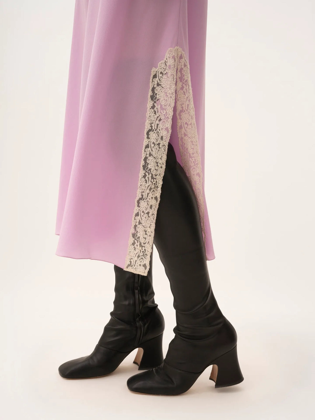 Thin-strap midi dress in crêpe de chine & lace