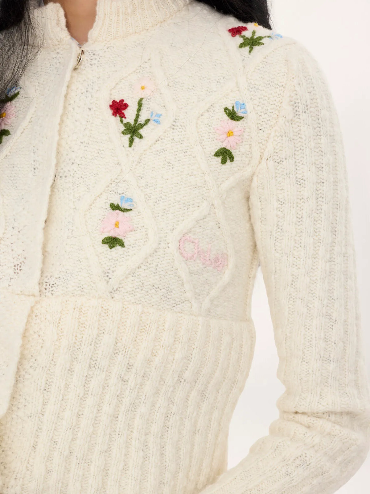 Fitted cardigan in a wool knit