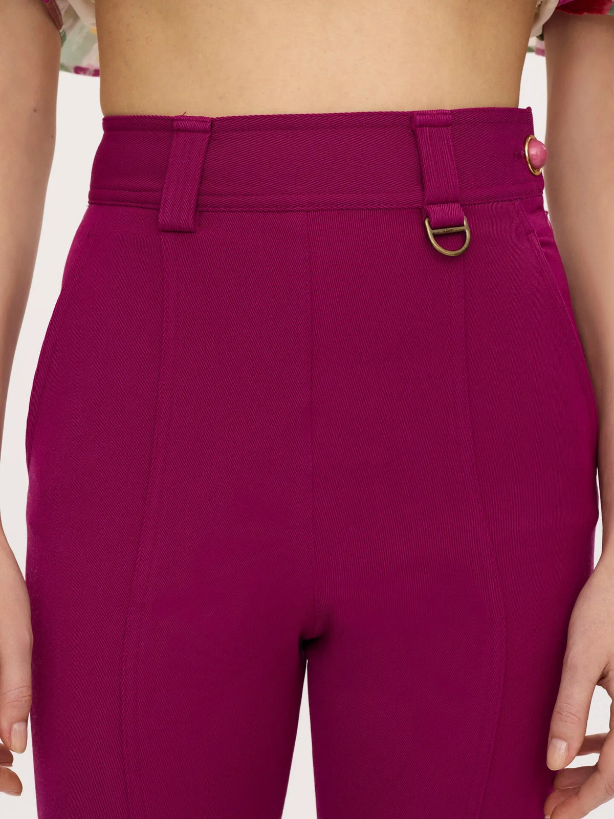 High-rise fitted pants in stretch tricotine