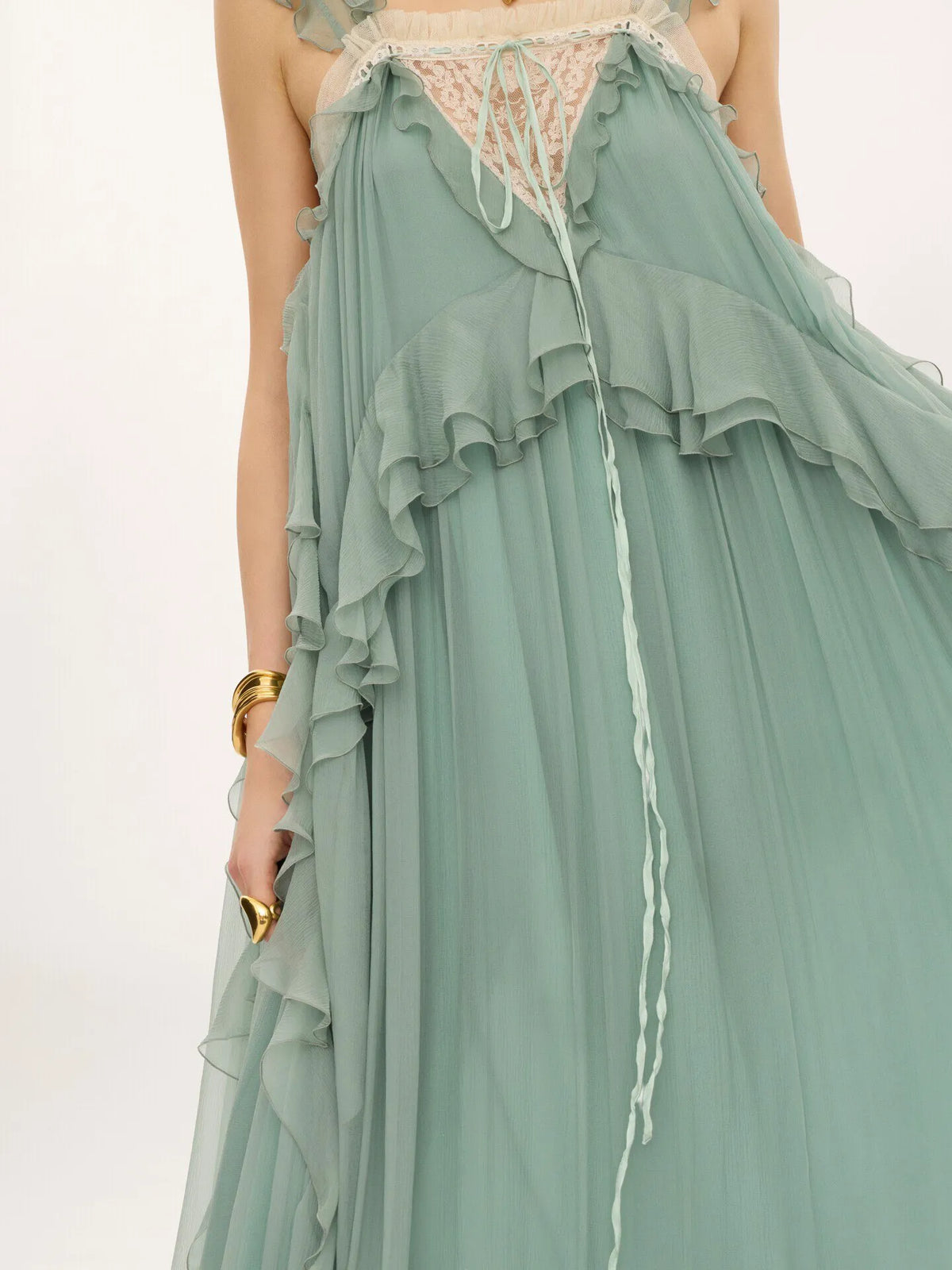 Sleeveless layered long dress in silk mousseline & lace