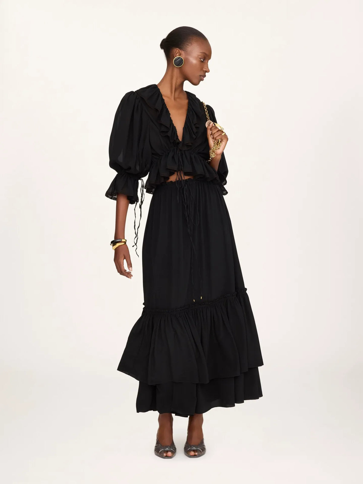 Ruffled long skirt in crêpe de chine