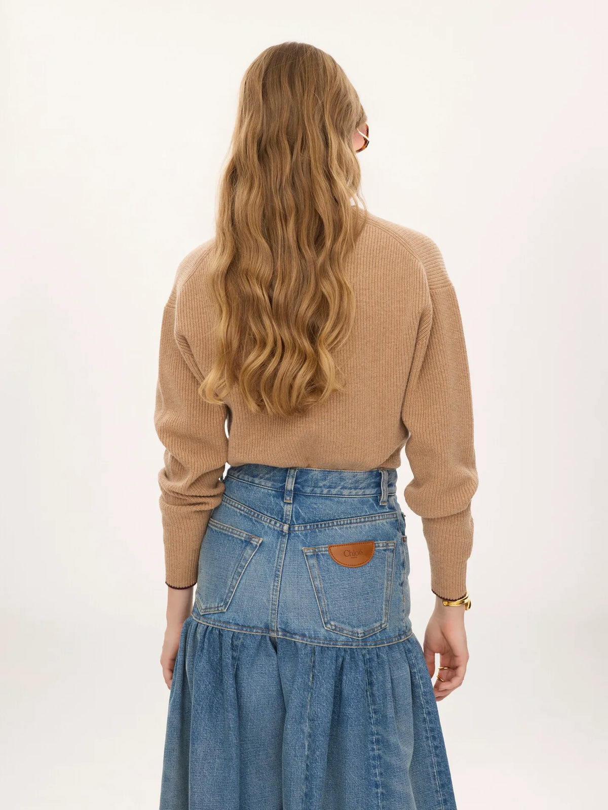 Cropped fitted logo sweater in a wool & cashmere knit