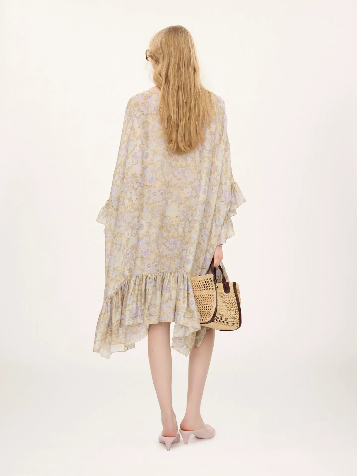 Knee-length ruffled kaftan in silk charmeuse