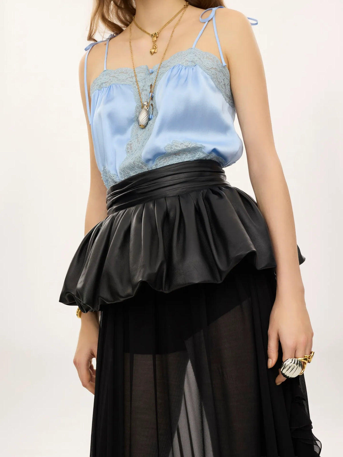 Peplum belt in leather