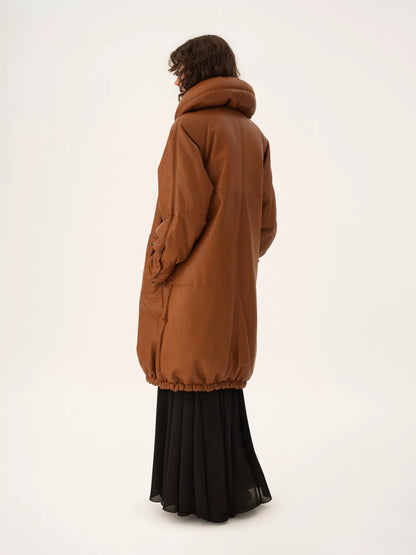 Long puffer coat in leather