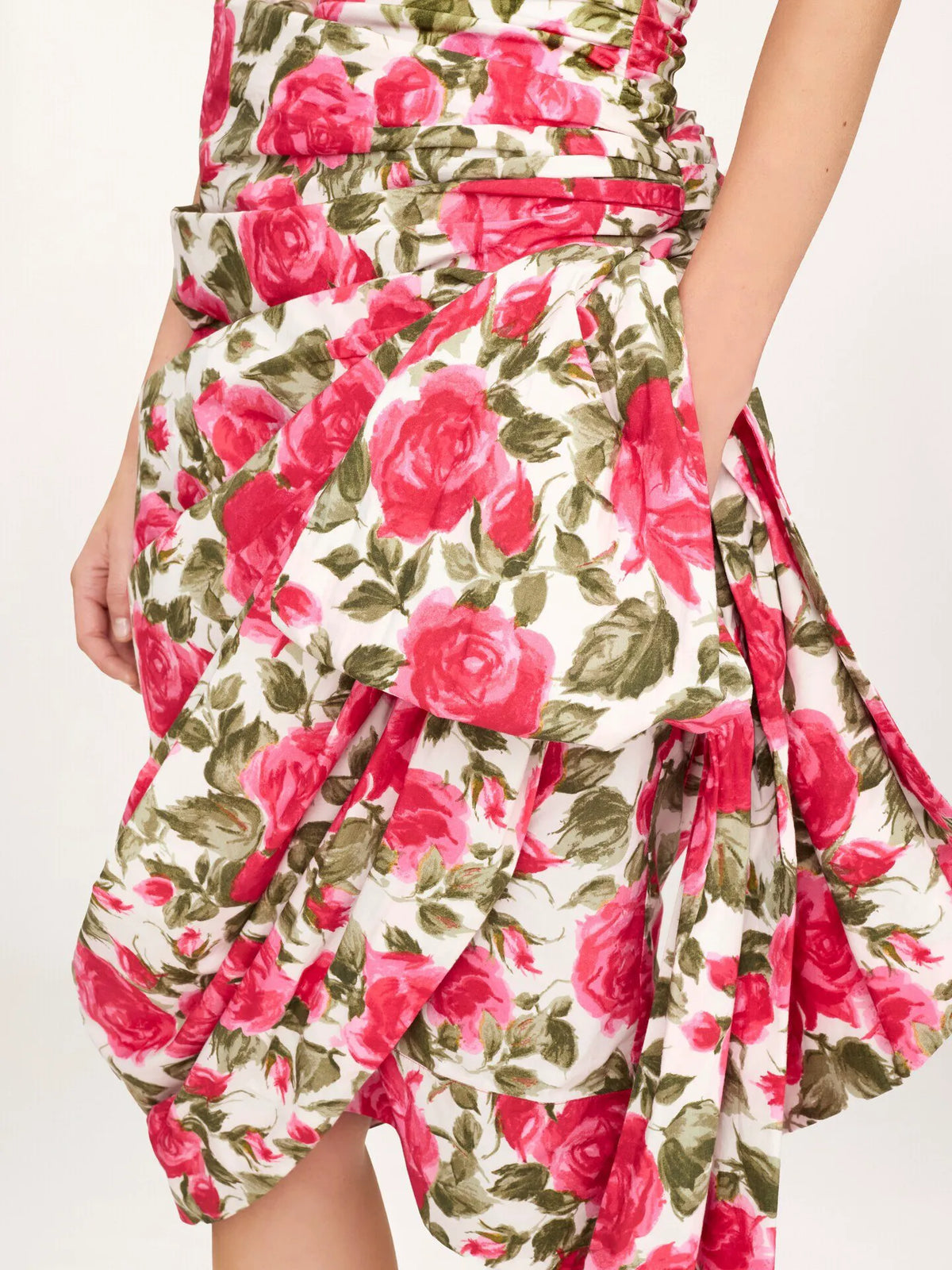 Knee-length wrap skirt in cotton poplin