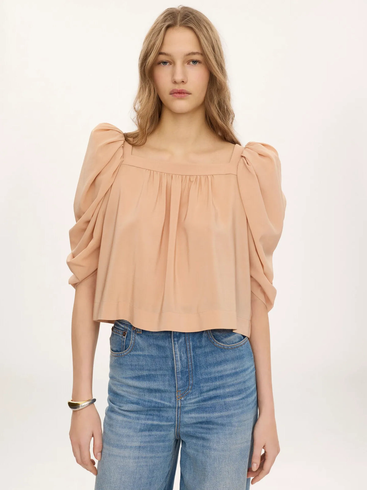 Puff-sleeve pleated top in crêpe de chine