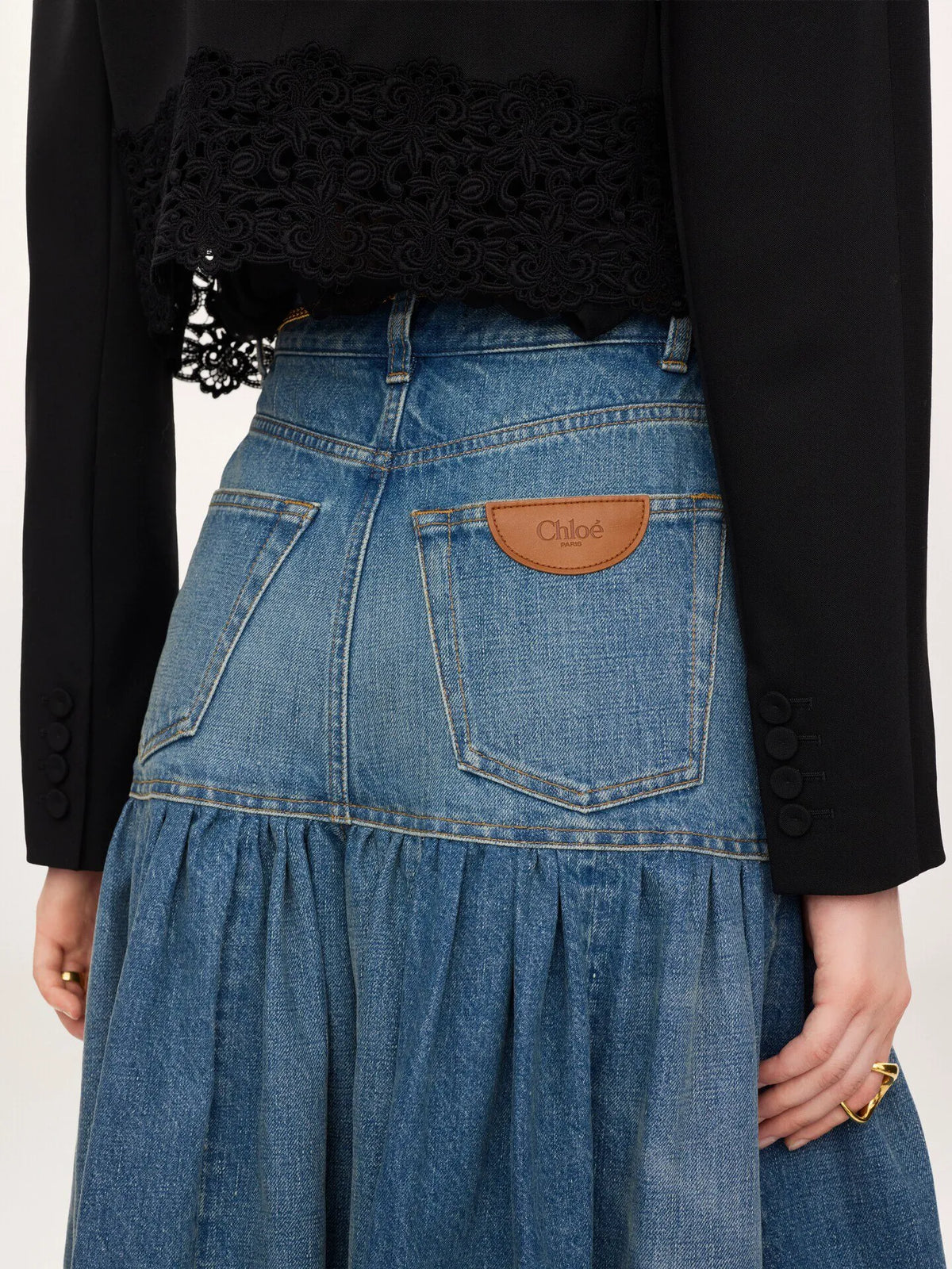 High-rise balloon jeans in denim