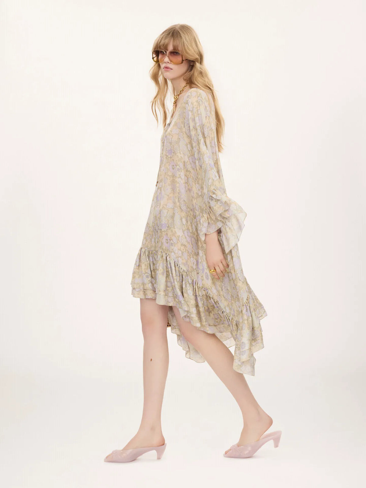 Knee-length ruffled kaftan in silk charmeuse