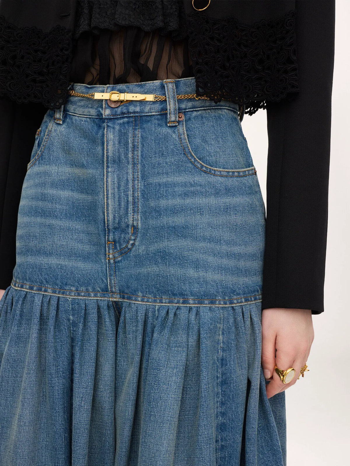 High-rise balloon jeans in denim