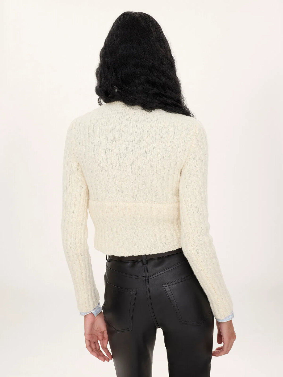 Fitted cardigan in a wool knit