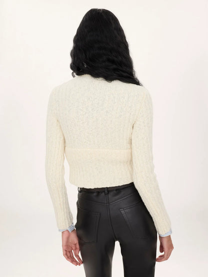 Fitted cardigan in a wool knit