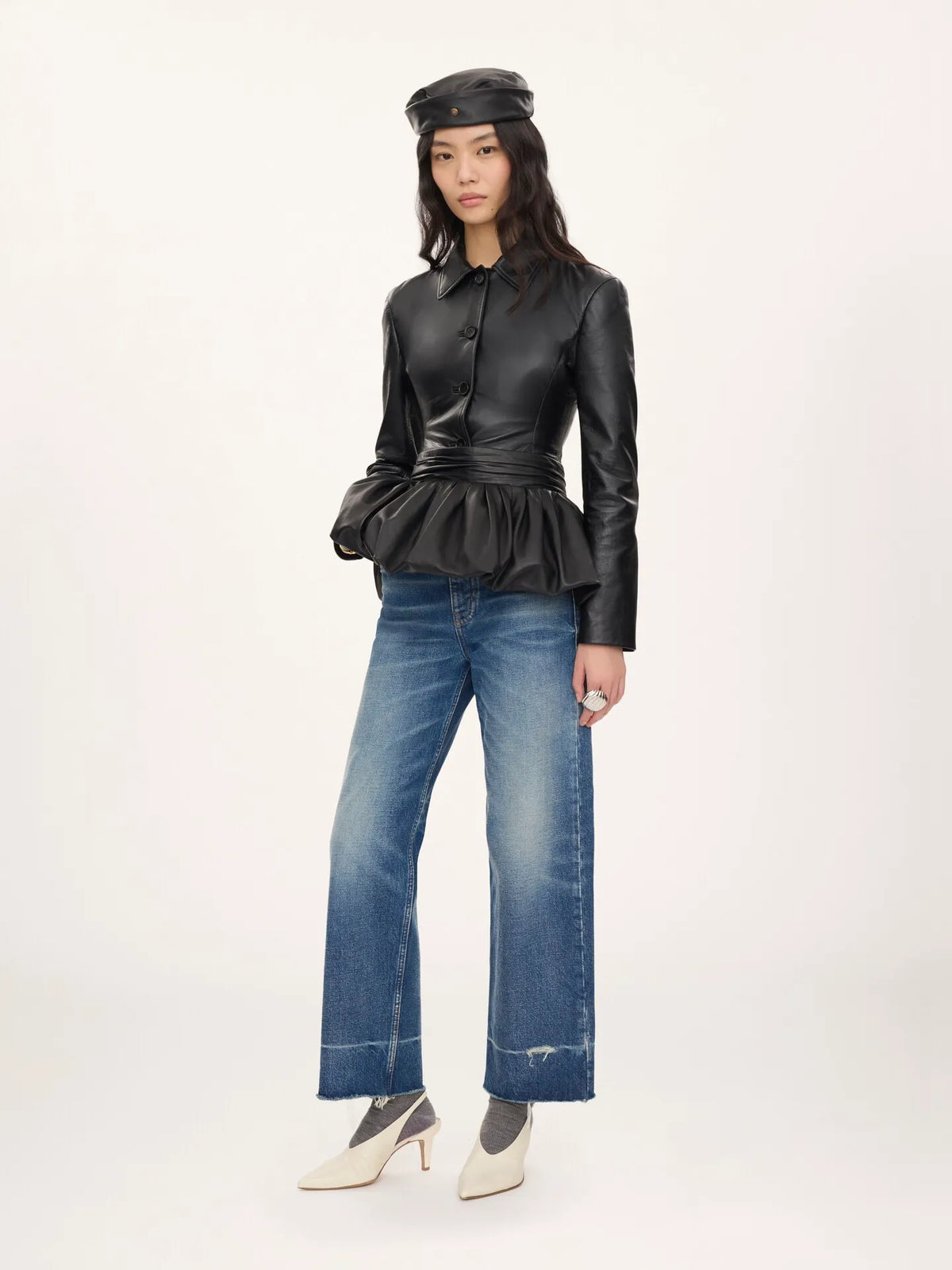 Fitted tailored jacket in leather