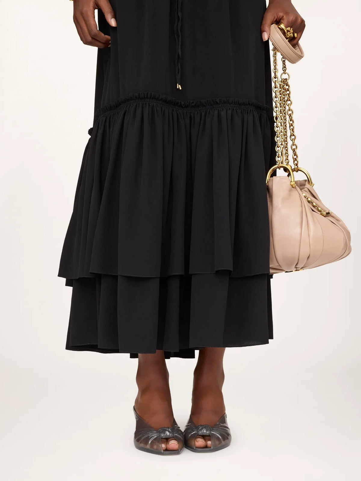 Ruffled long skirt in crêpe de chine