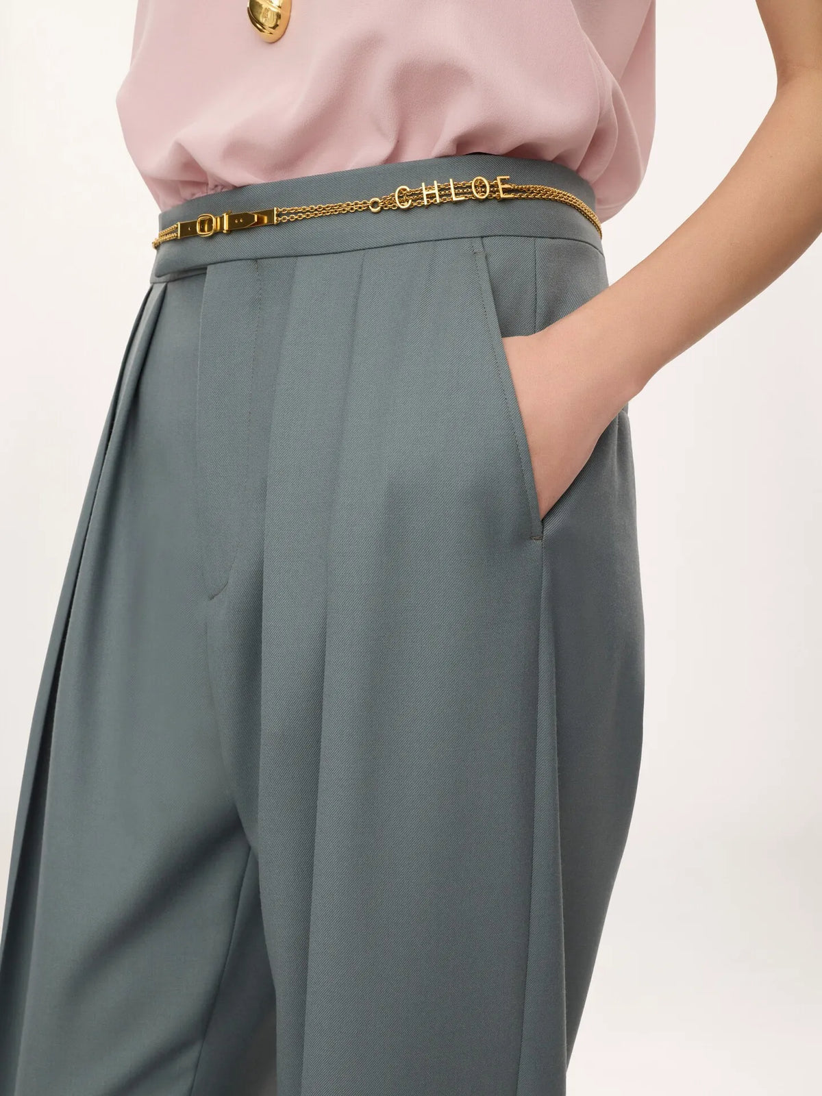 Tailored cigarette pants in wool gabardine