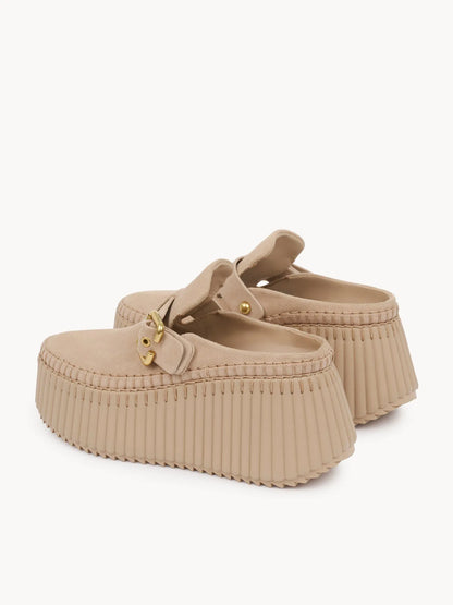 Nama wedge mule
