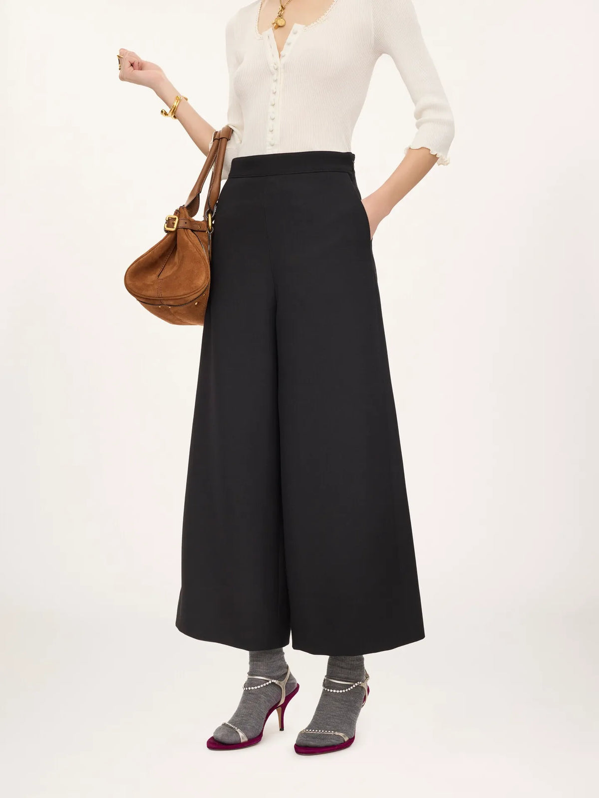 Wide-leg tailored pants in wool crêpe