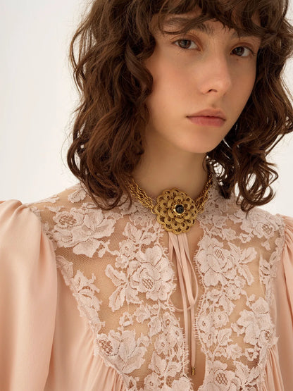 Fluid puff-sleeve top in crêpe de chine & lace