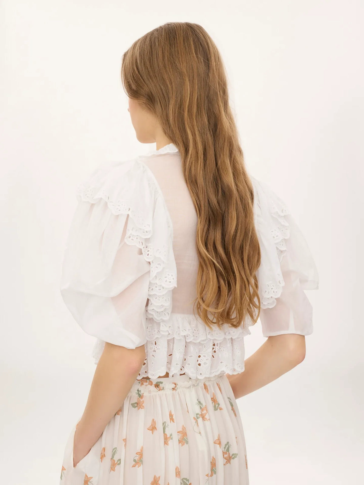 Cropped V-neck ruffle top in cotton voile