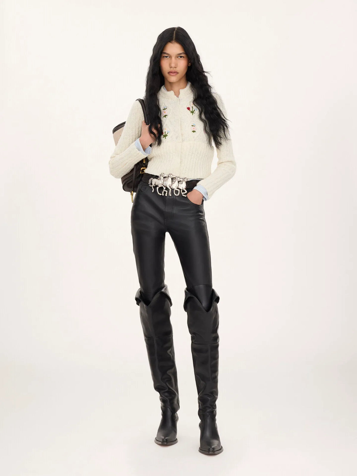 Fitted cardigan in a wool knit