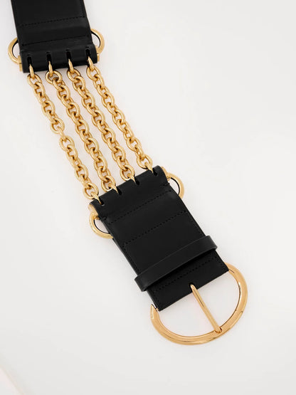 The Chloé Camera Chain belt