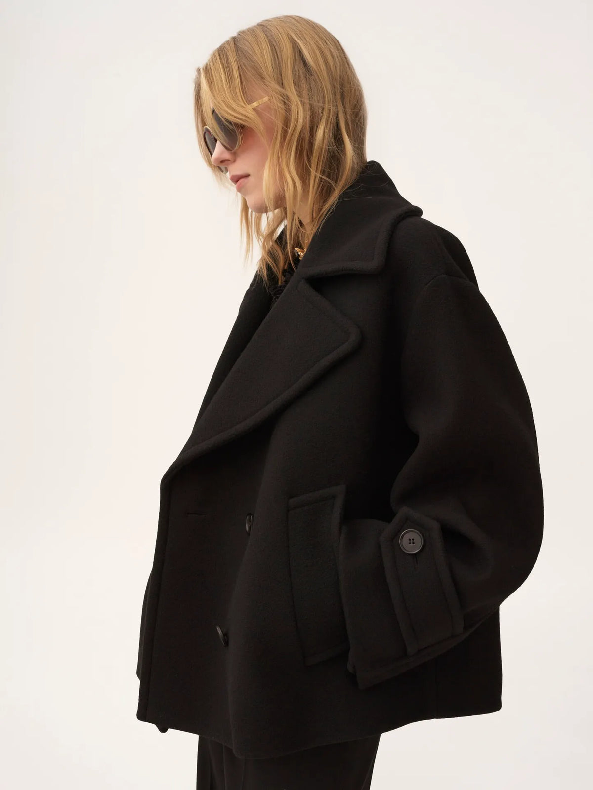 Oversized short coat in wool
