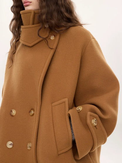 Oversized short coat in wool
