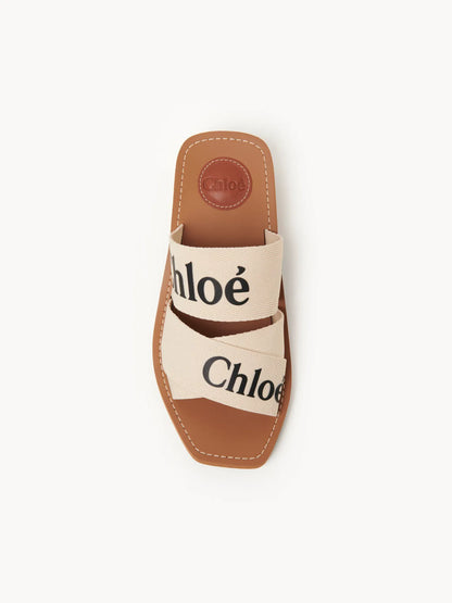 Woody heeled mule