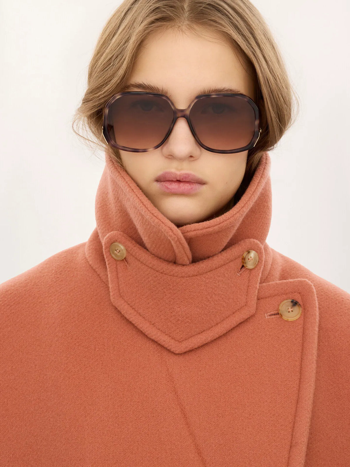 Oversized short coat in wool