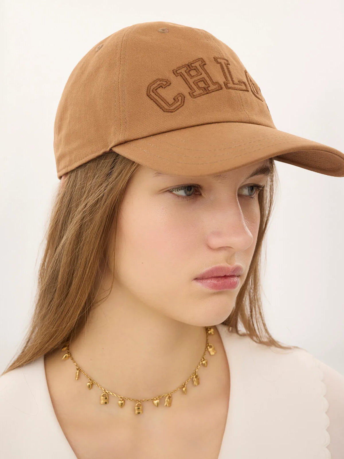 The Chloé Signature cap in cotton