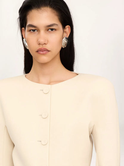Collarless fitted jacket in wool grain de poudre