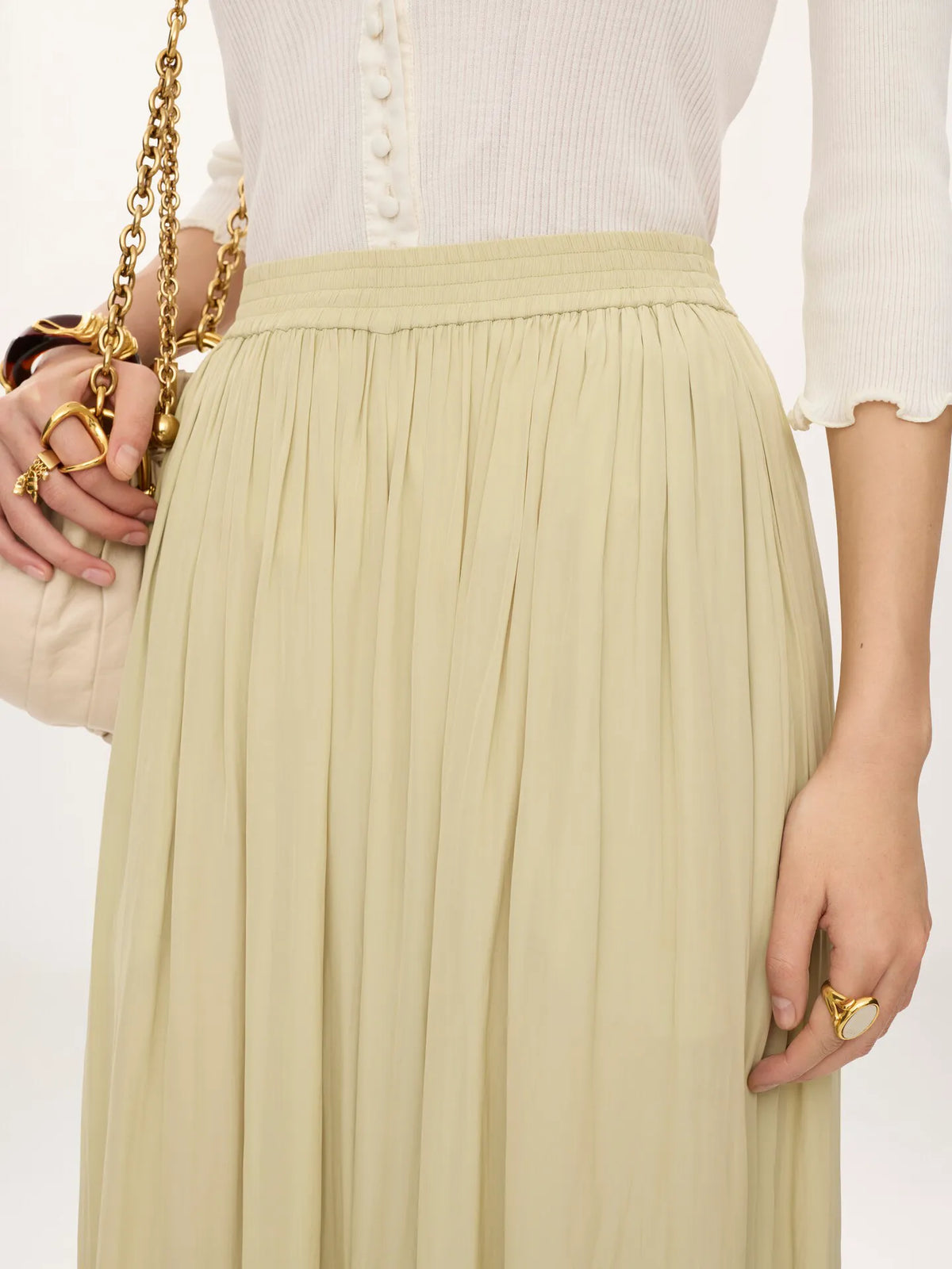 Fluid pleated pants in washed technical satin