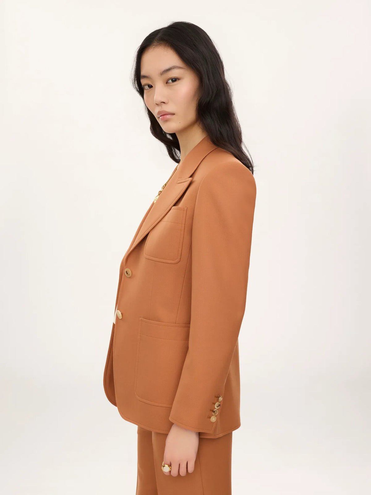 Single-breasted tailored jacket in wool gabardine