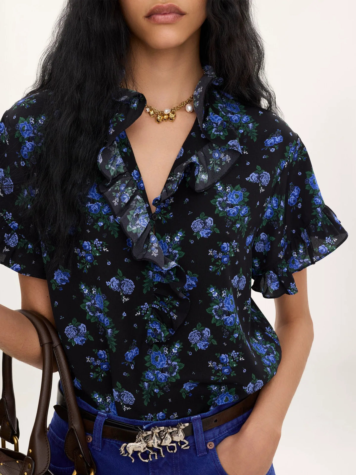 Short-sleeve ruffled top in crêpe de chine