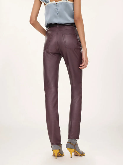 Slim pants in leather
