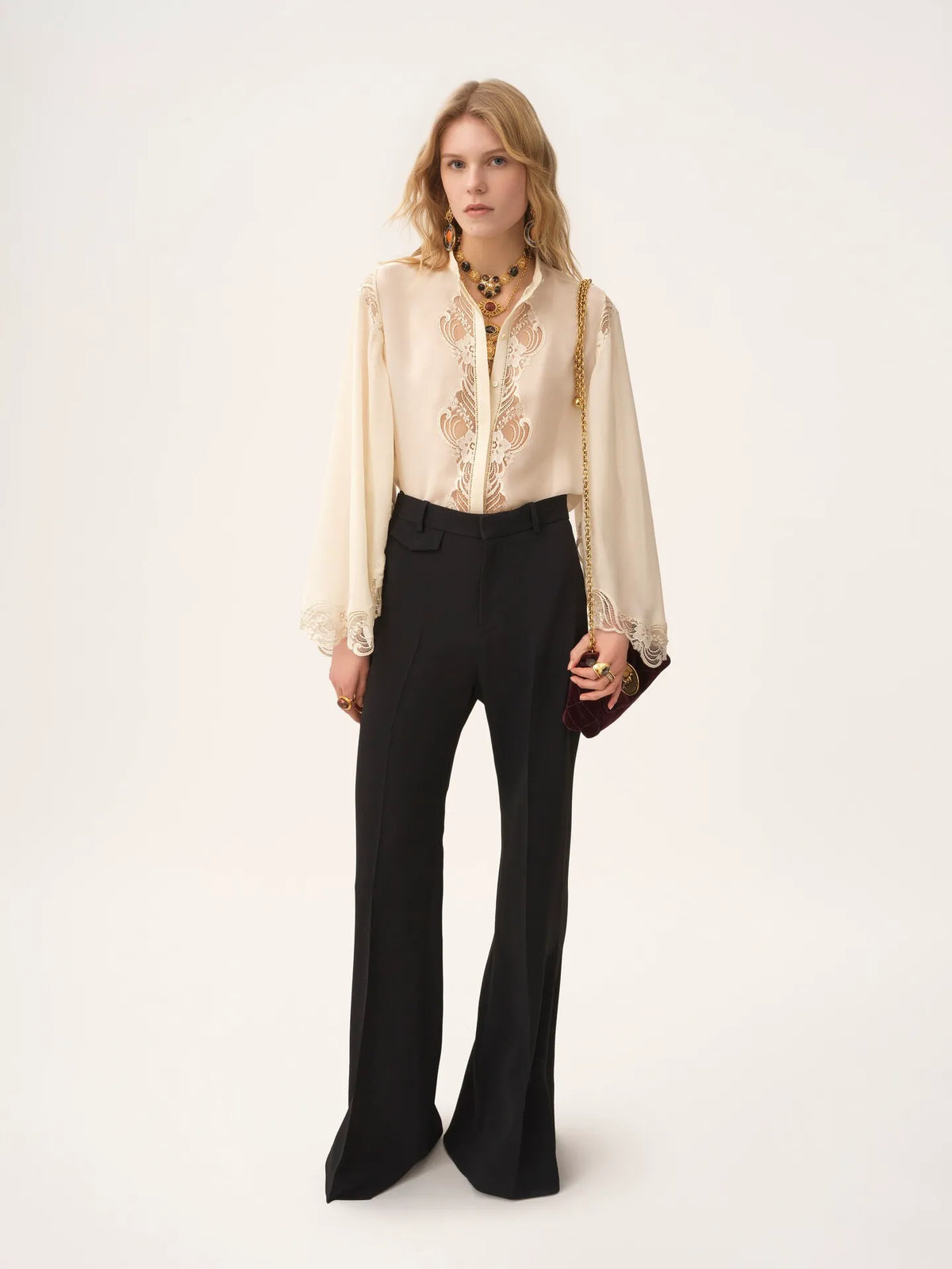 Fluid blouse in silk georgette & lace