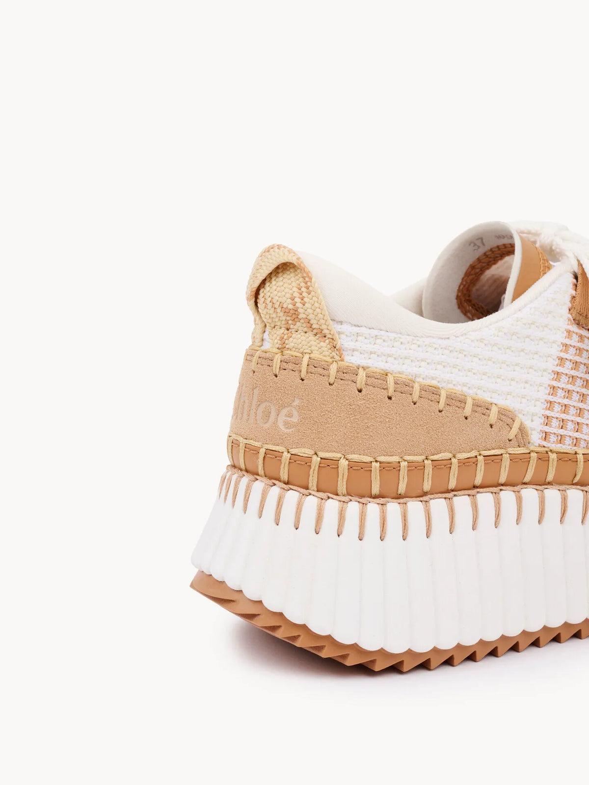 Nama sneaker