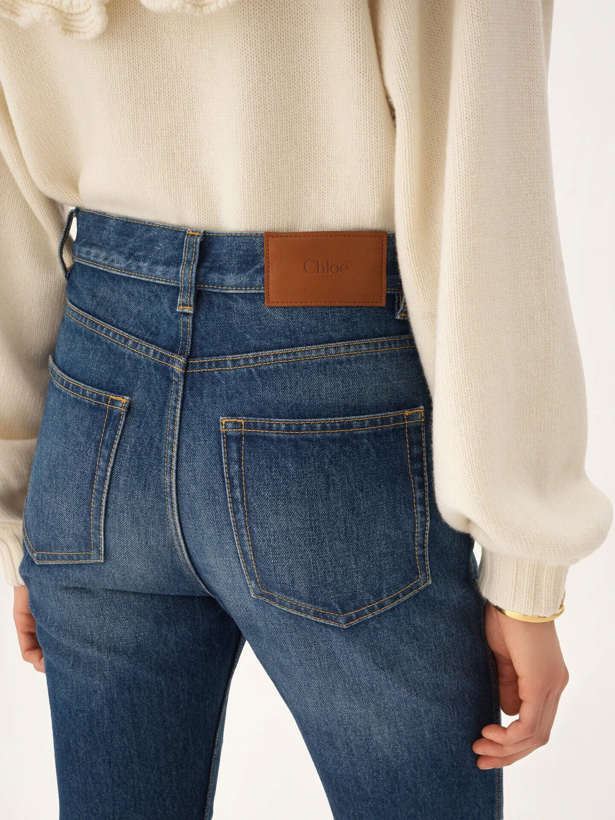 High-rise capri jeans in denim