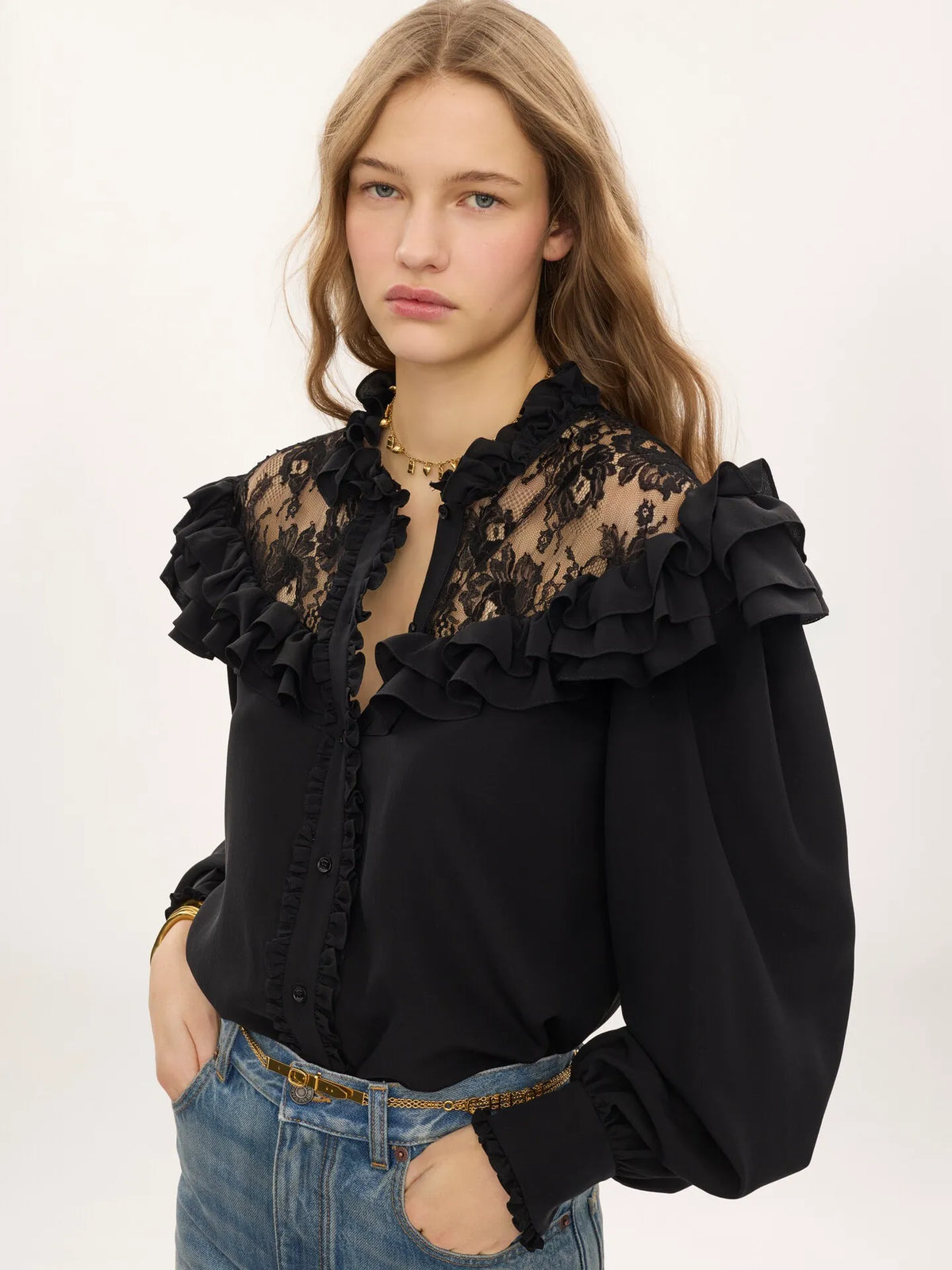 High-neck ruffled blouse in crêpe de chine & lace