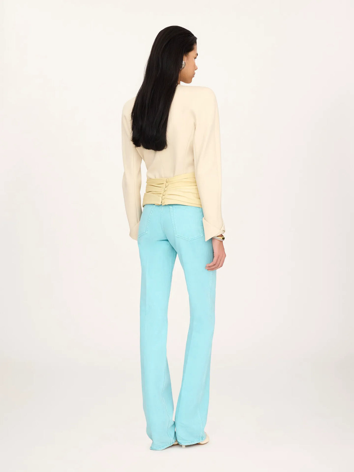 Collarless fitted jacket in wool grain de poudre