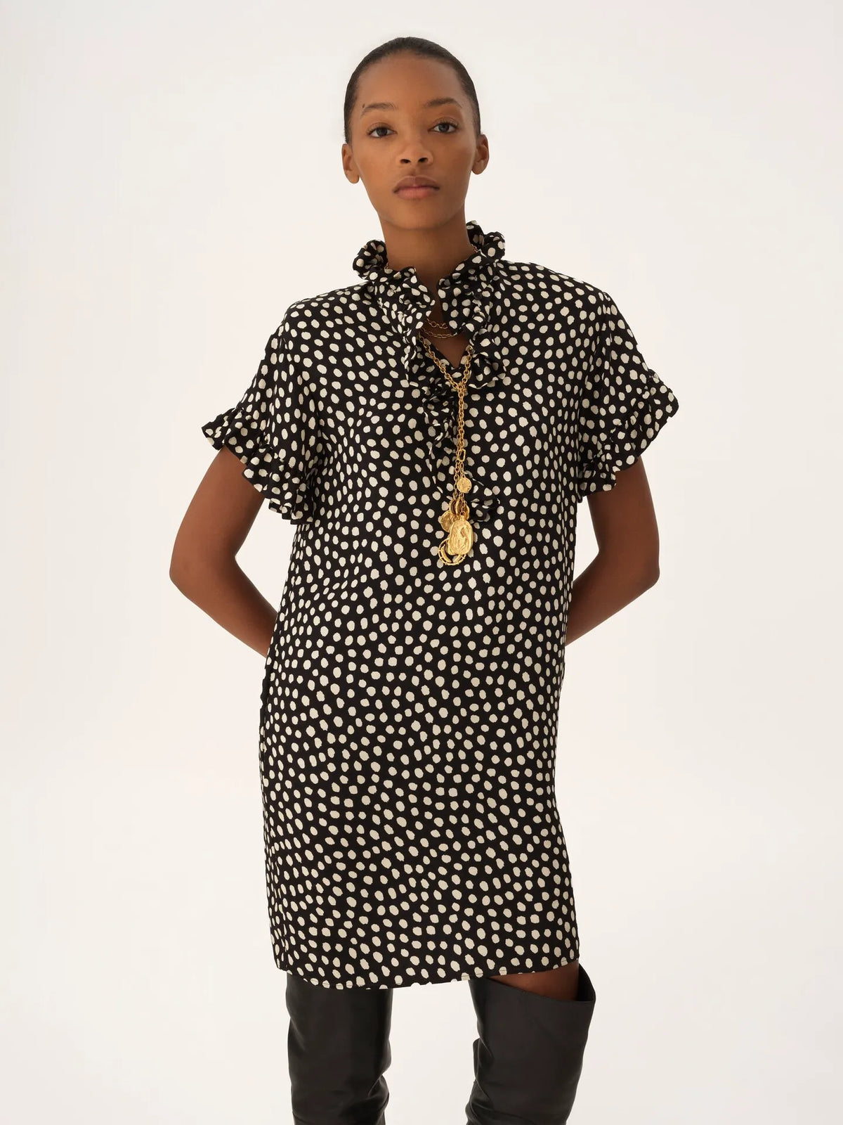 Short-sleeve mini dress in silk jacquard