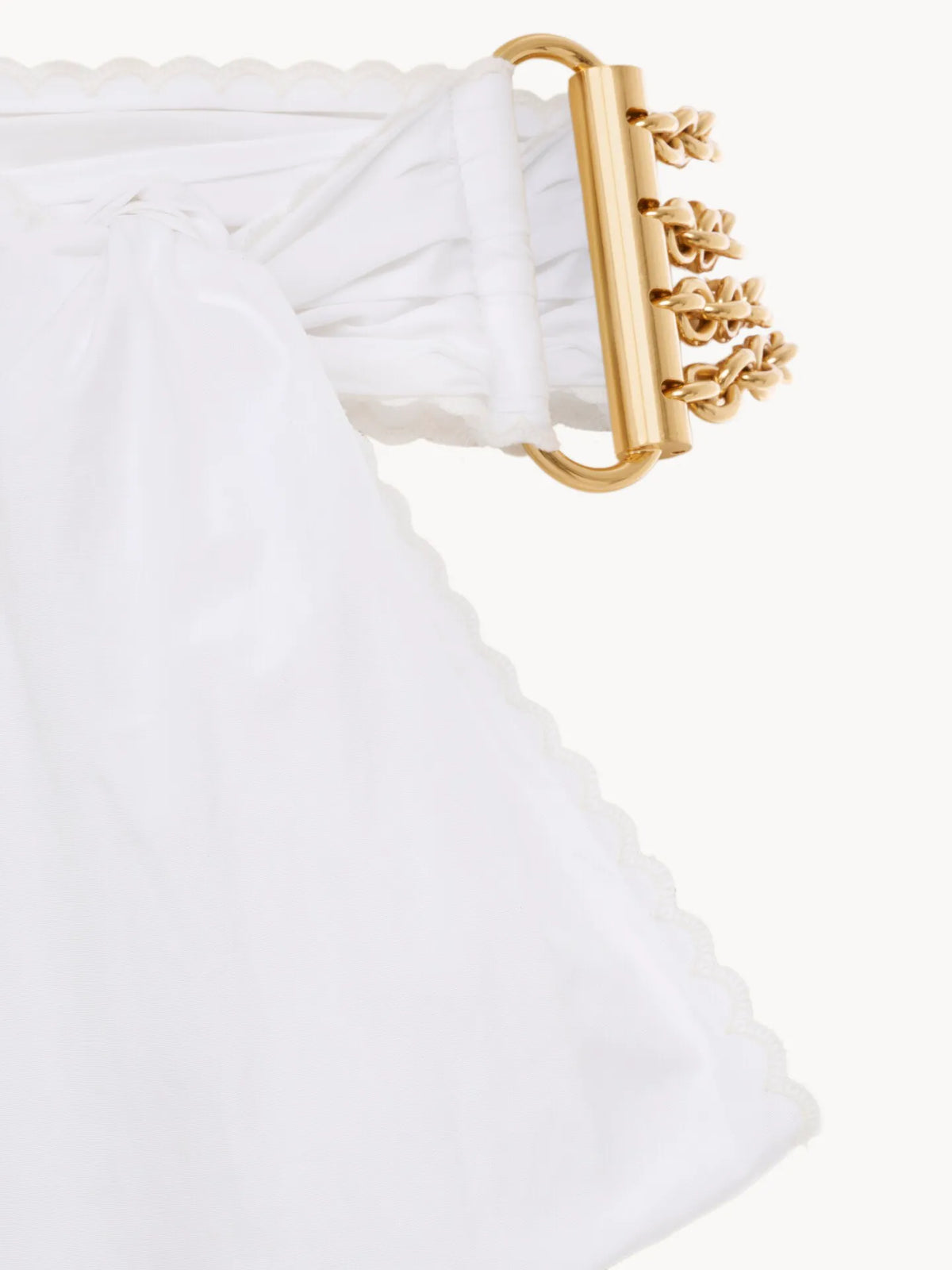 The Chloé Bow chain belt