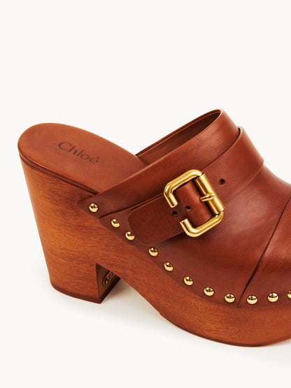 Jeannette wedge clog