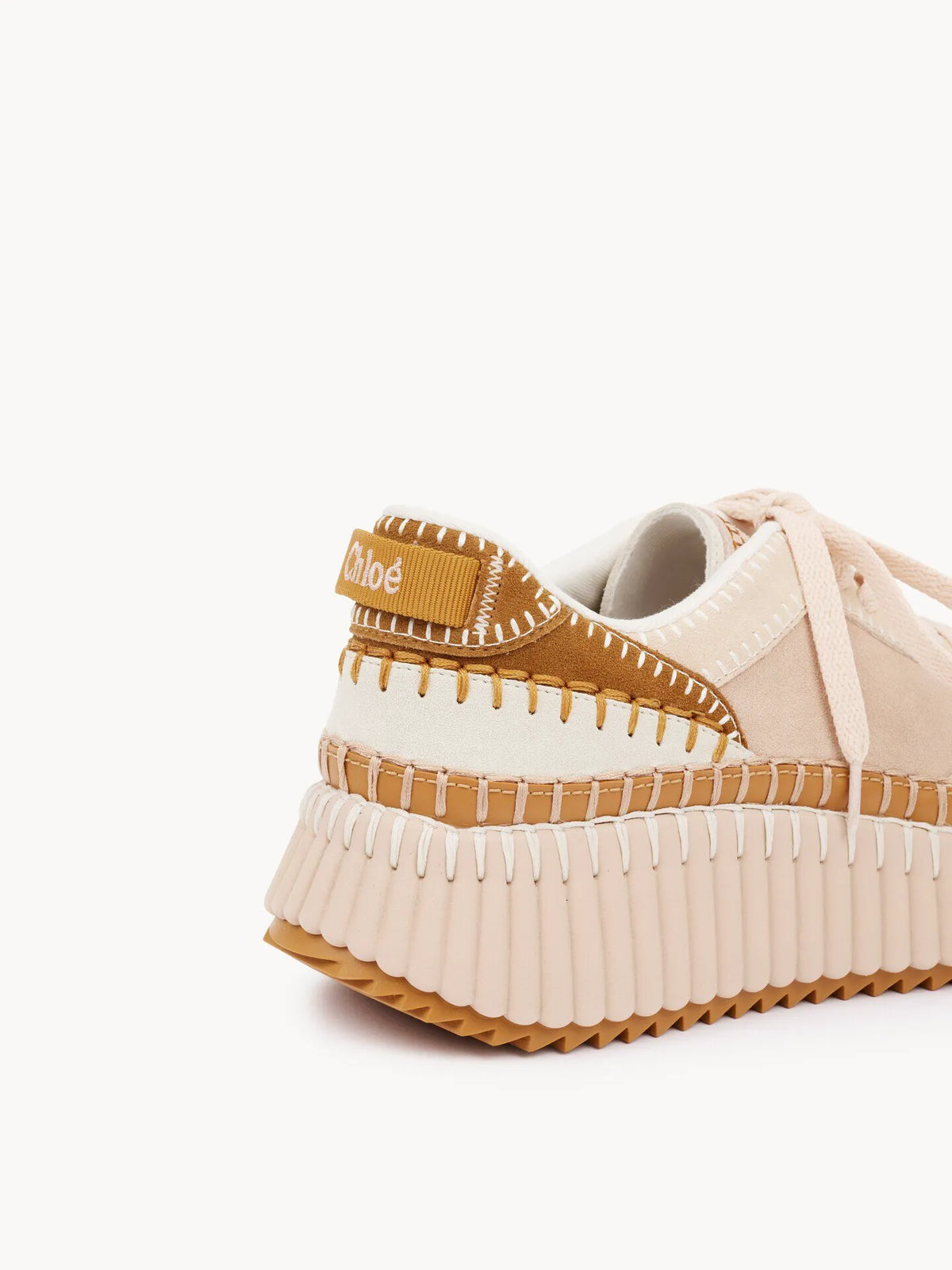 Nama sneaker