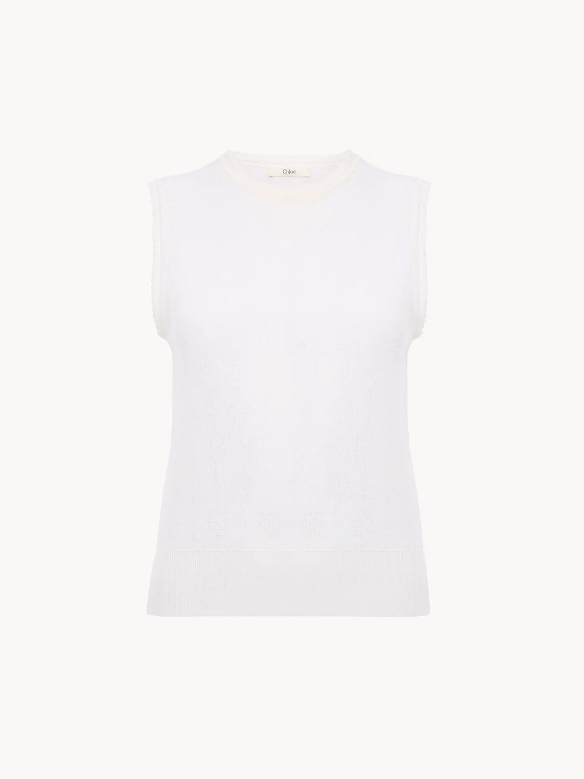Sleeveless sweater in a wool knit