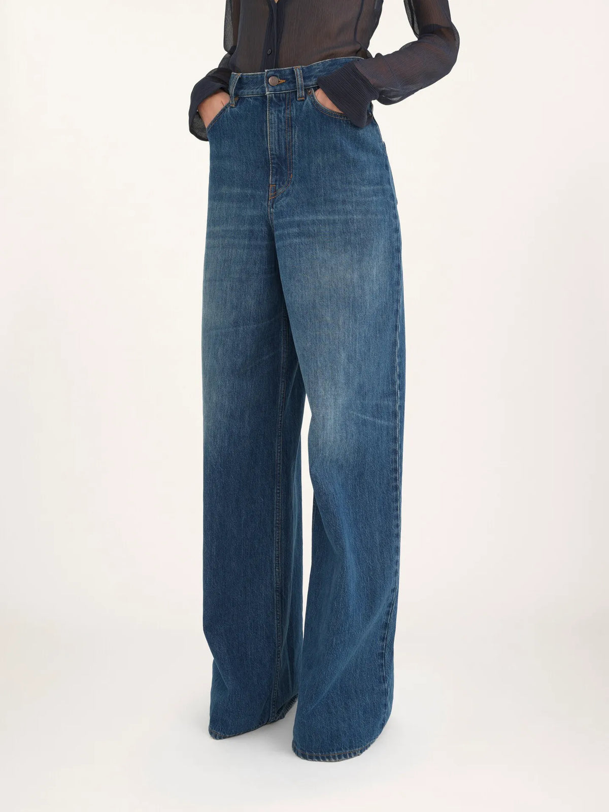 Wide-leg jeans in denim