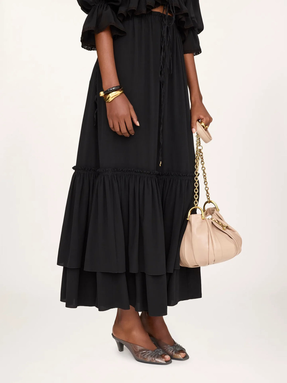 Ruffled long skirt in crêpe de chine