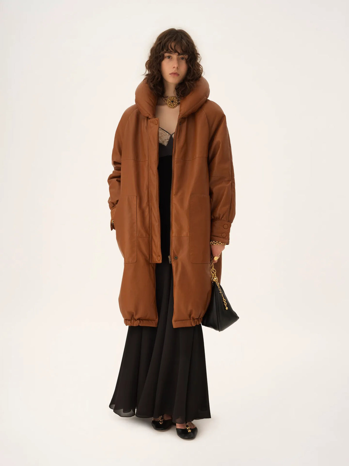 Long puffer coat in leather