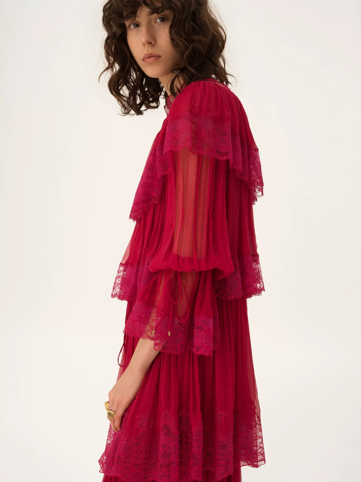 Long ruffled dress in silk mousseline & lace