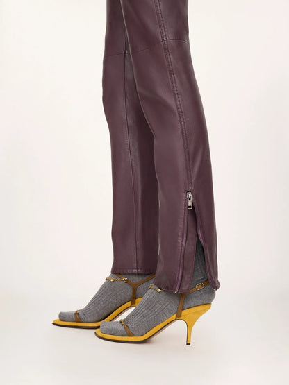 Slim pants in leather